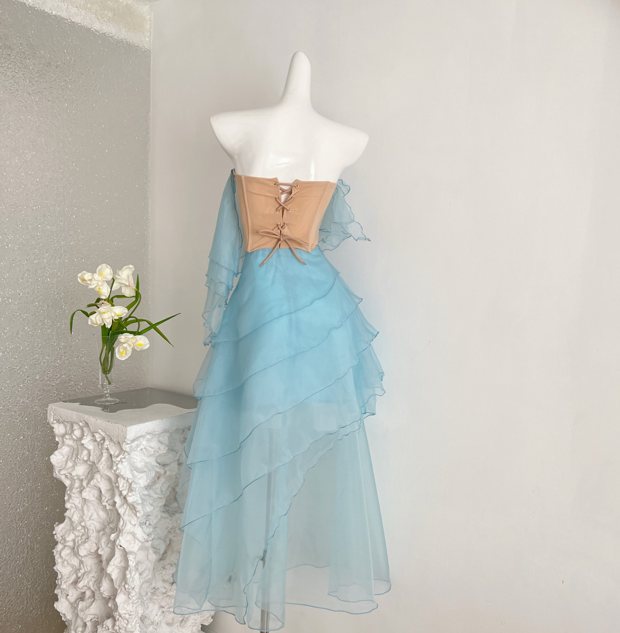 1781600905051_OiTBtV.jpg Iceland Mint 2026 Summer New Design One-Shoulder Tie Tube Dress Women Ruffle Hem
