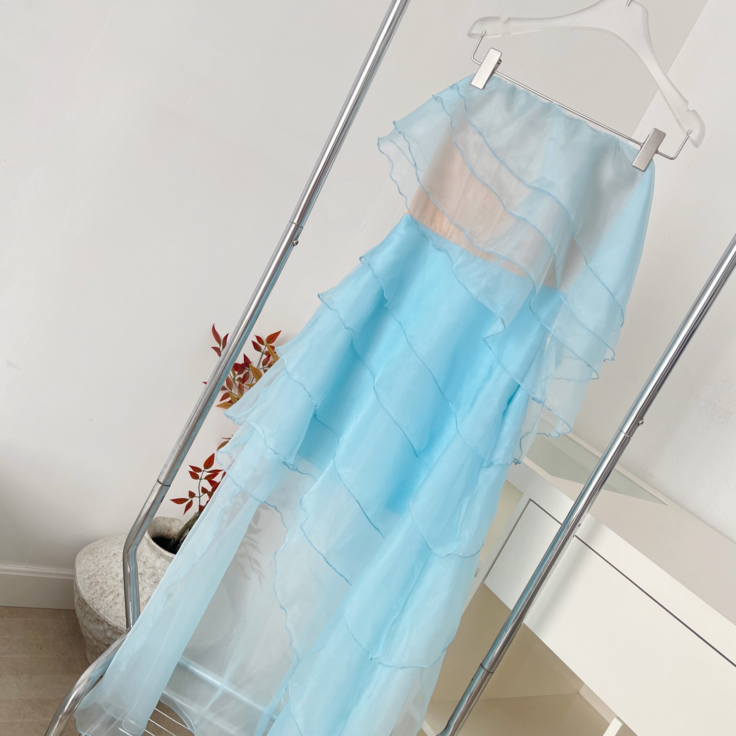 1781600907496_nLKUUh.jpg Iceland Mint 2026 Summer New Design One-Shoulder Tie Tube Dress Women Ruffle Hem