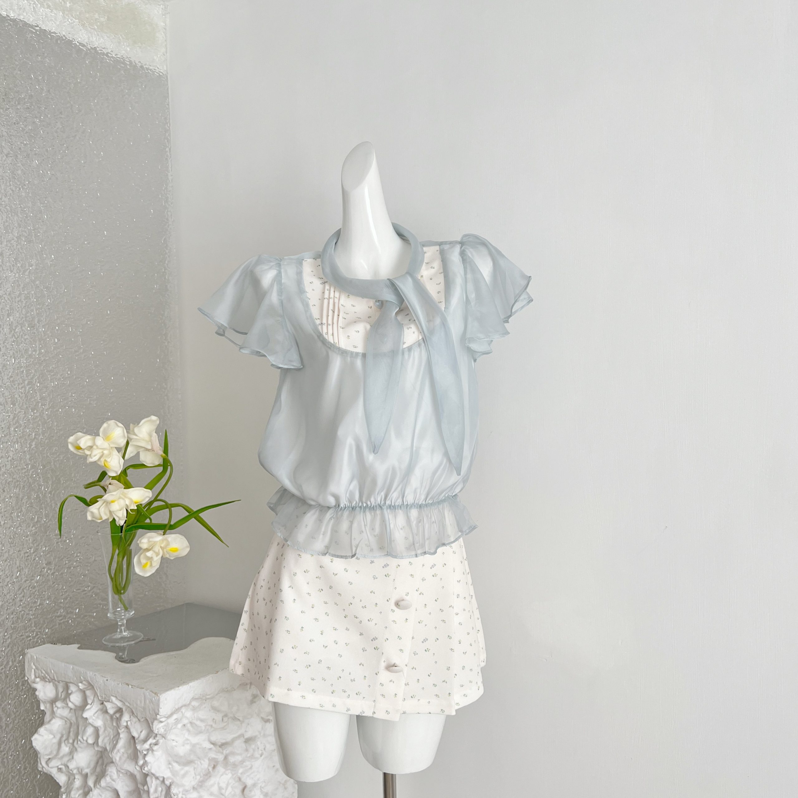 1783672585525_mMi9rc.jpg Bellflower Nana Girl Ribbon Sense Overlap Top New Summer + Versatile Floral Print Skirt Set