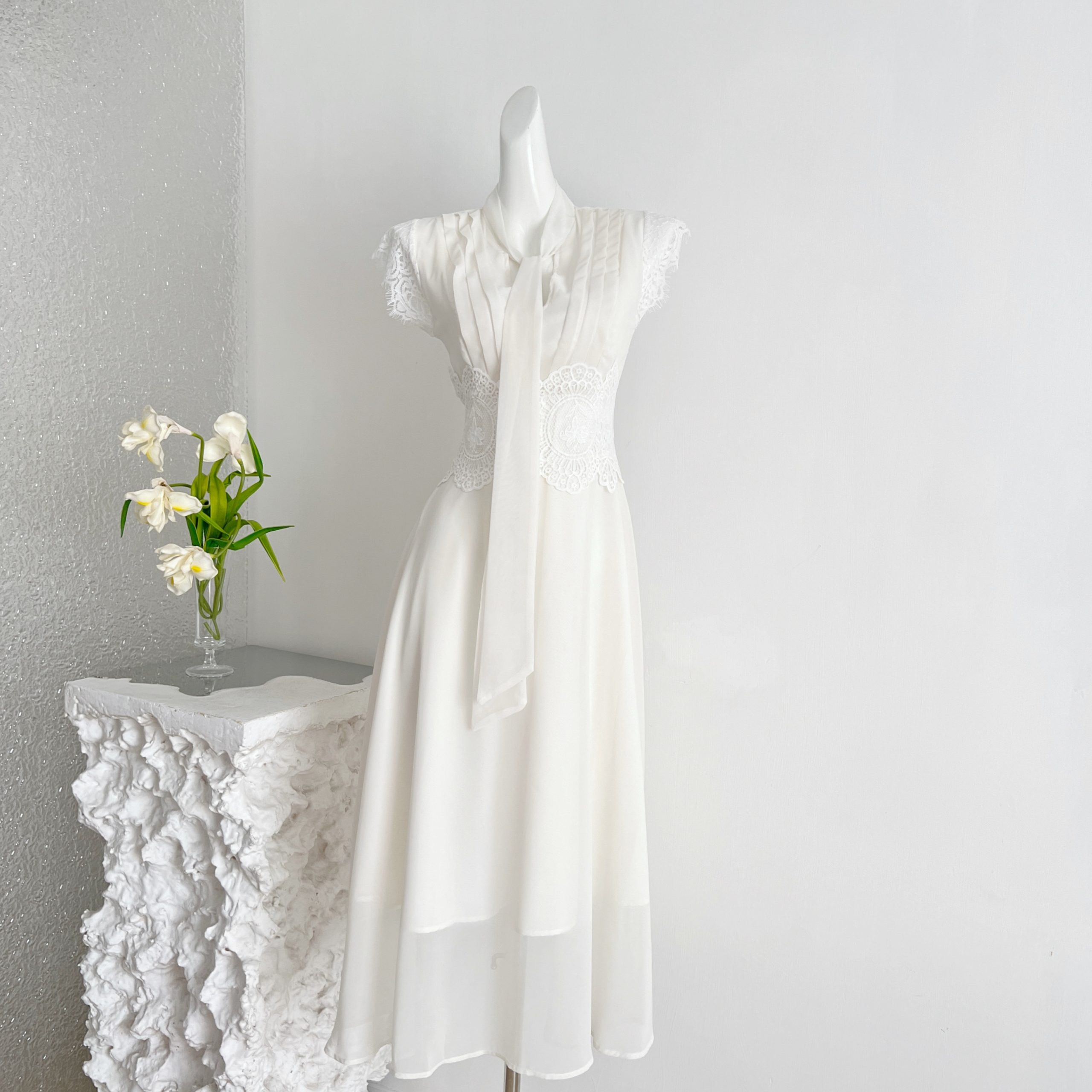 1784196633110_GXRK8W.jpg Summer Chiffon French V-Neck Flowing Bowknot Large Skirt White Moonlight Dress