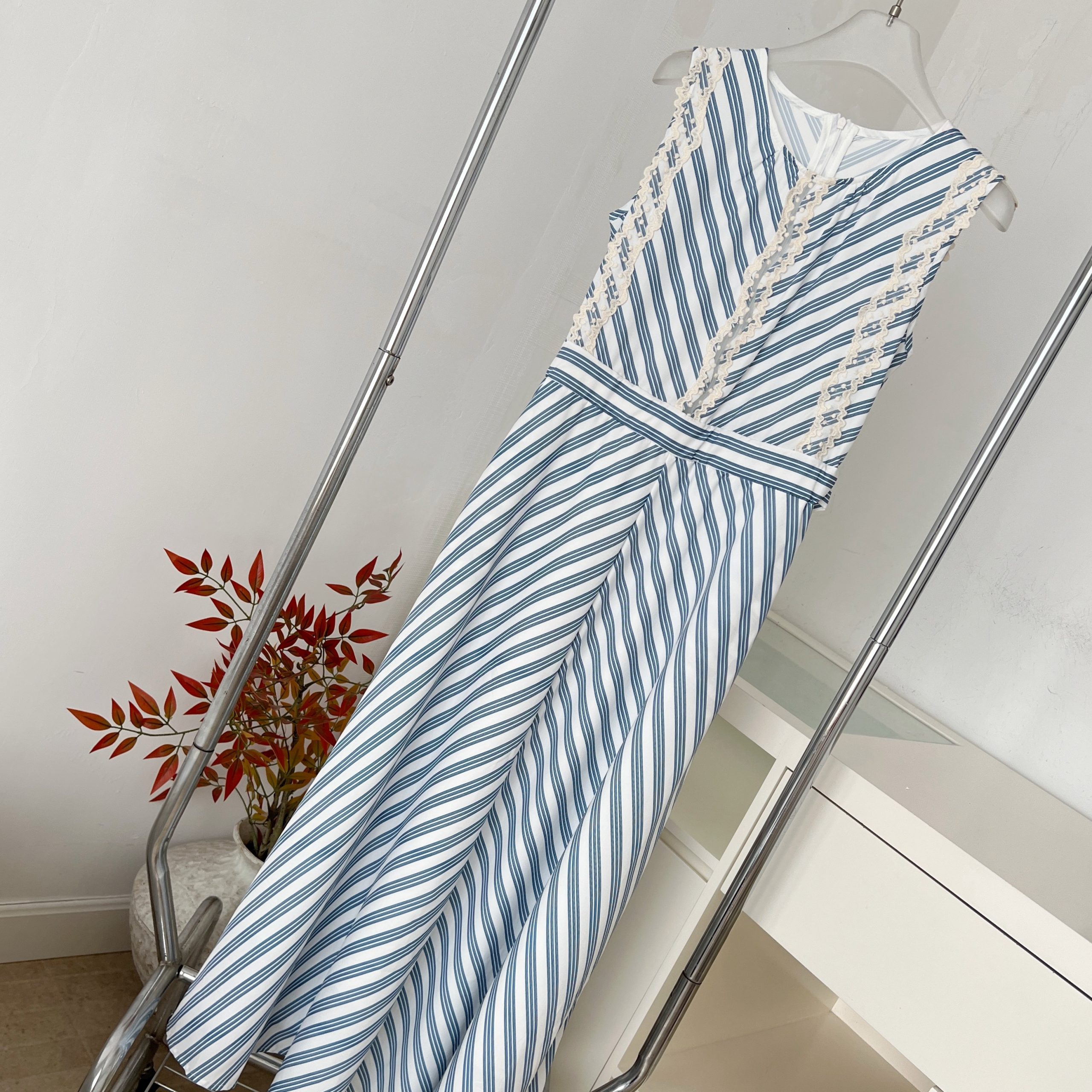 1784197586713_grQrrc.jpg Madofit Summer Clear Sky Sea Lace Patchwork Striped Sleeveless Dress