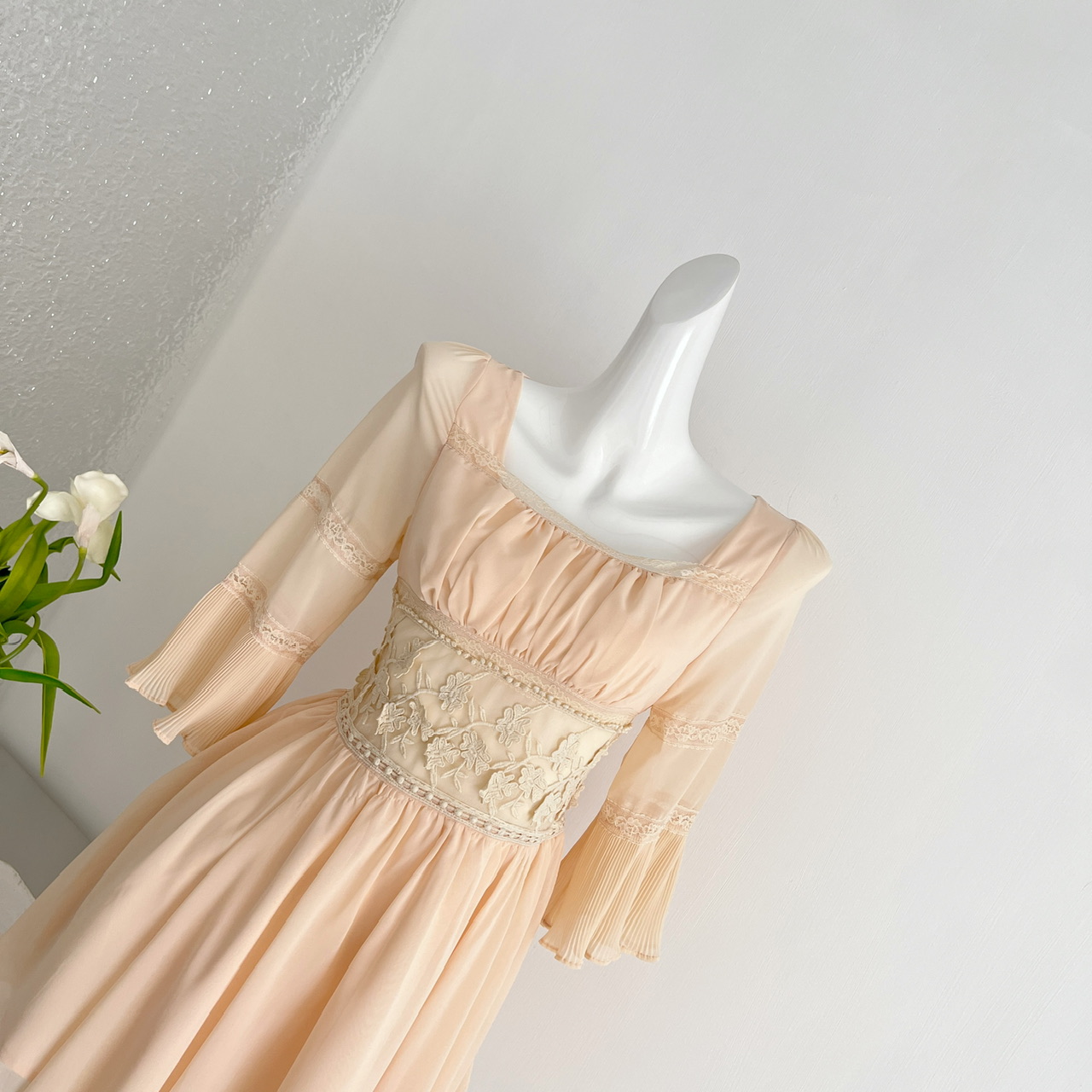 1784276072543_L1FCl6.jpeg JustQin Lace Patchwork Fitted Dress Women Summer 2026 New Square Neck Short Sleeve Chiffon Dress