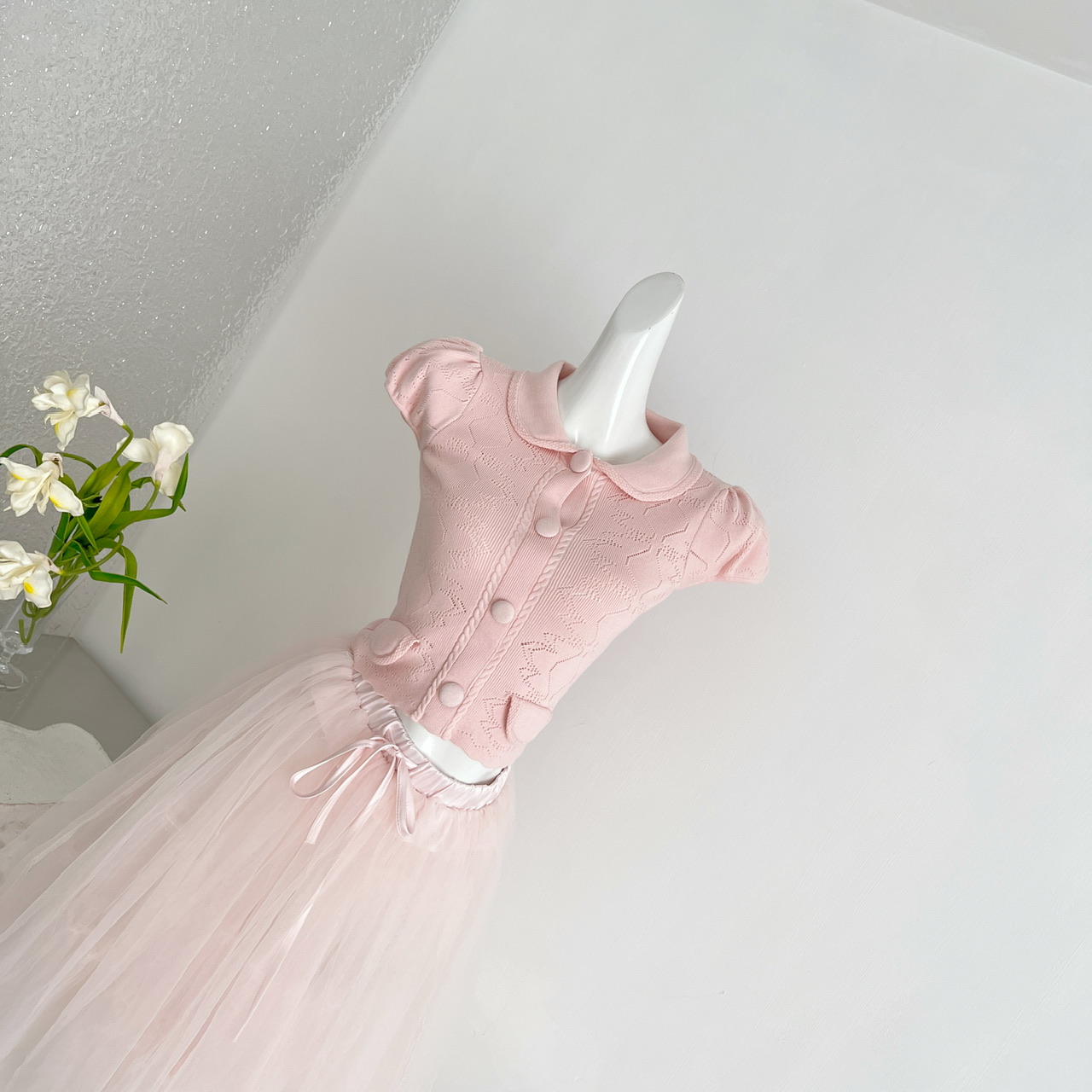 1784276268437_urZriU.jpeg Chi San San 26/SS Luxury Show Mixed Pink Peter Pan Collar Linen Knit Top Jor*a Heavy Craft Tulle Skirt