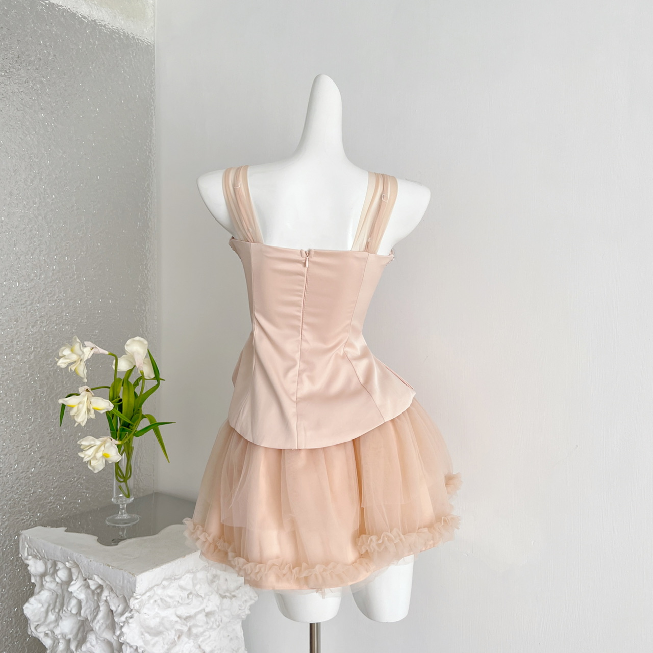 1784511348445_S9B38r.jpeg Xiao Nuo One-Shoulder Top Elegant Fairy Suspender Cream High-Waist Puffy Skirt Set