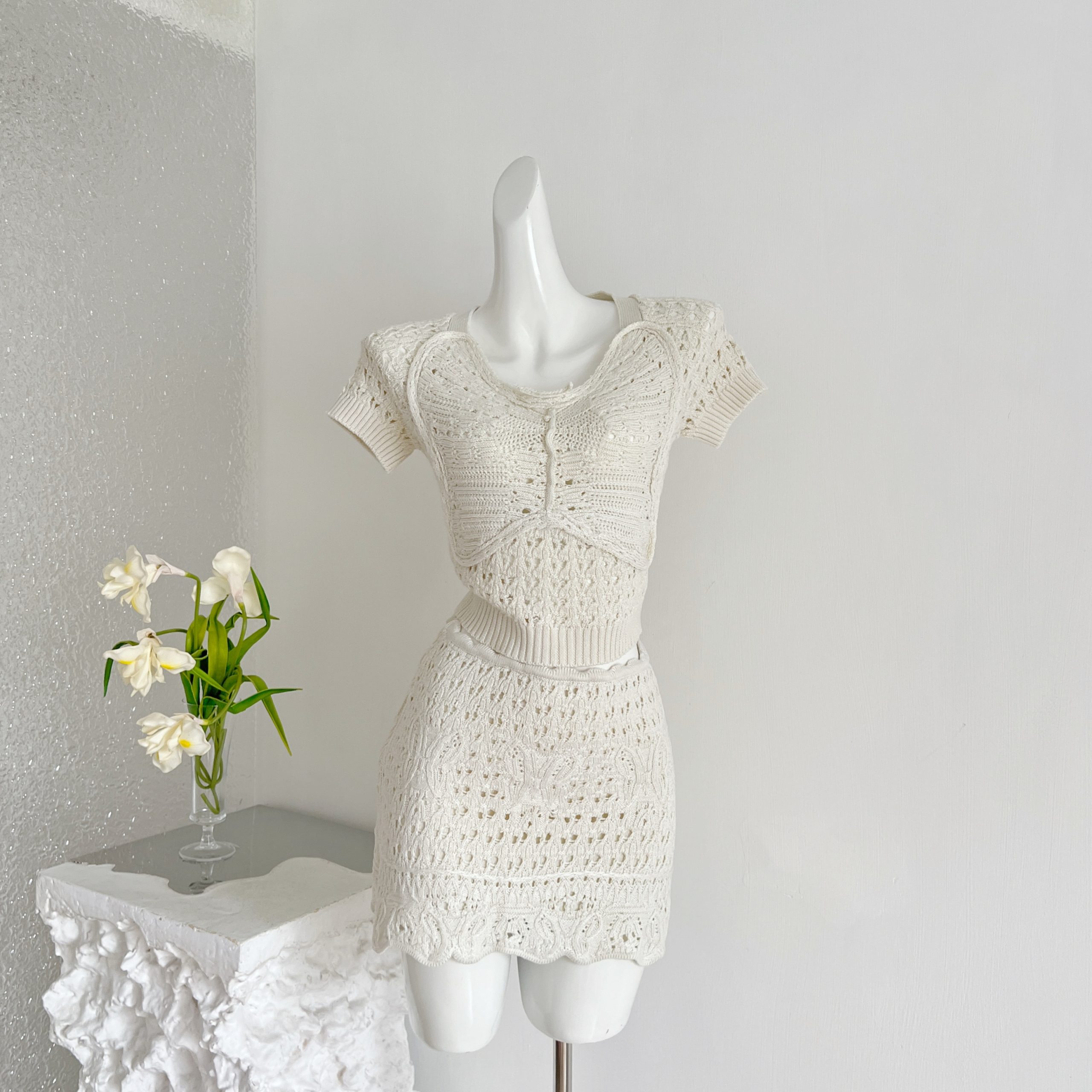1784621044164_AJ5aLy.jpg Xiao Liu Custom Listen Wind Chime Love Song Special Yarn Fashion Butterfly Element Knit Suit Set