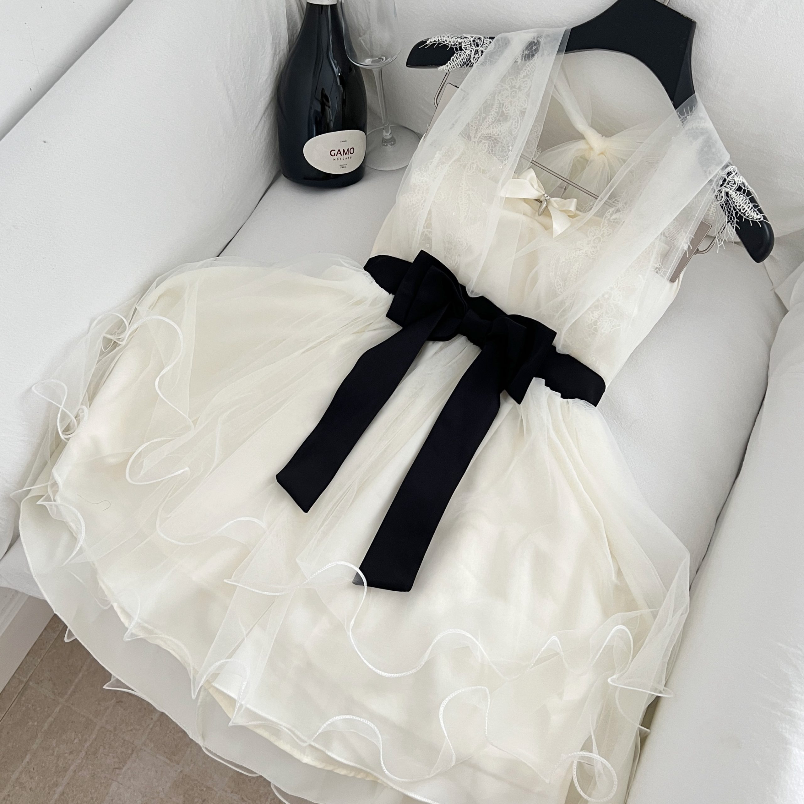 1784717189410_44uC0X.jpg Linlin Zai Mang Yun Sha Muse Thousand Net Gauze Flower Sequins Butterfly Knot Halter Layered Shirred Dress